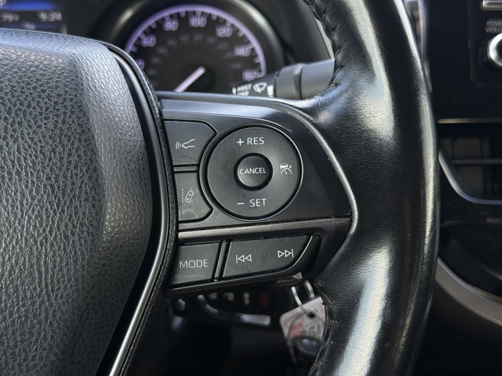 2021 Toyota Camry Image 17