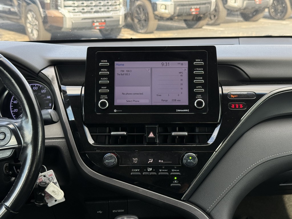 2021 Toyota Camry Image 19