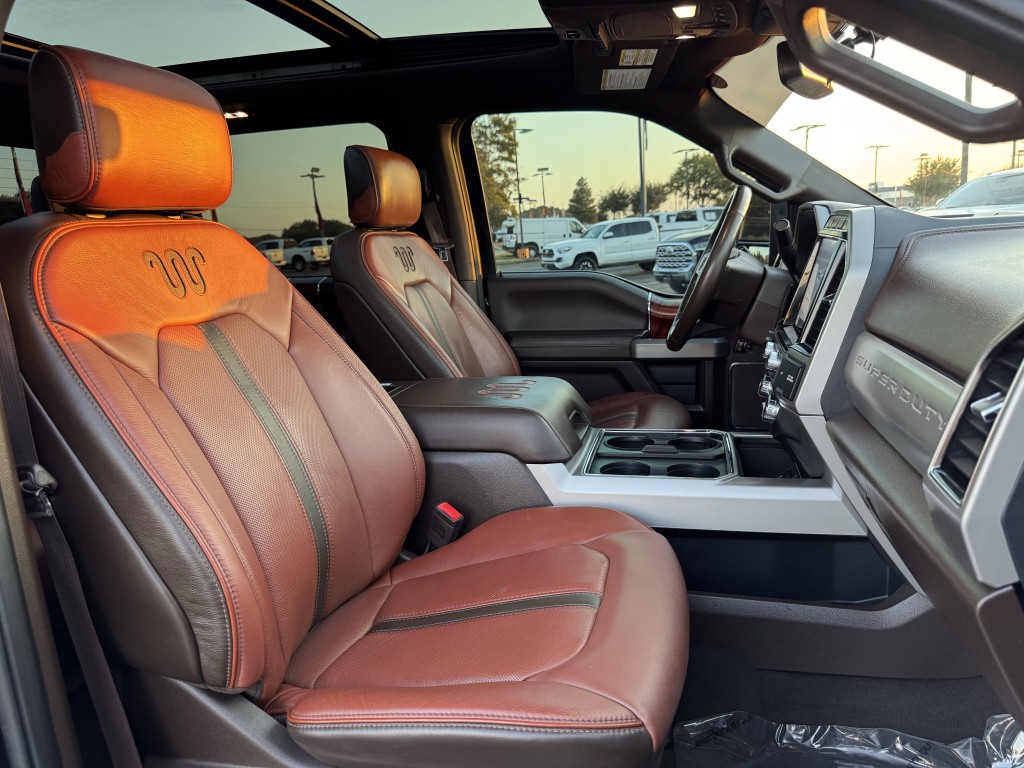2022 Ford F-350 Image 26