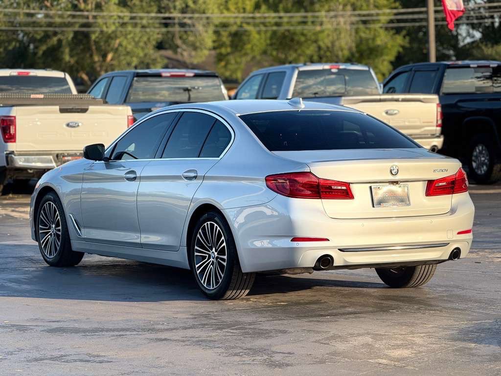 2019 BMW 5 Series Image 9