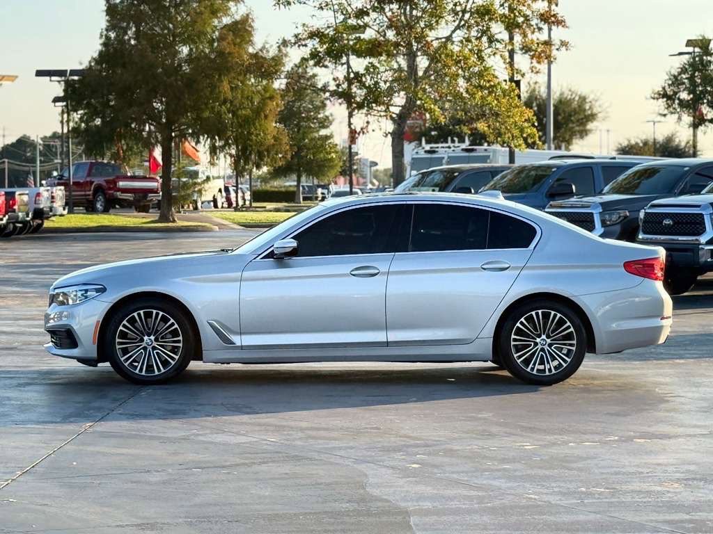 2019 BMW 5 Series Image 11