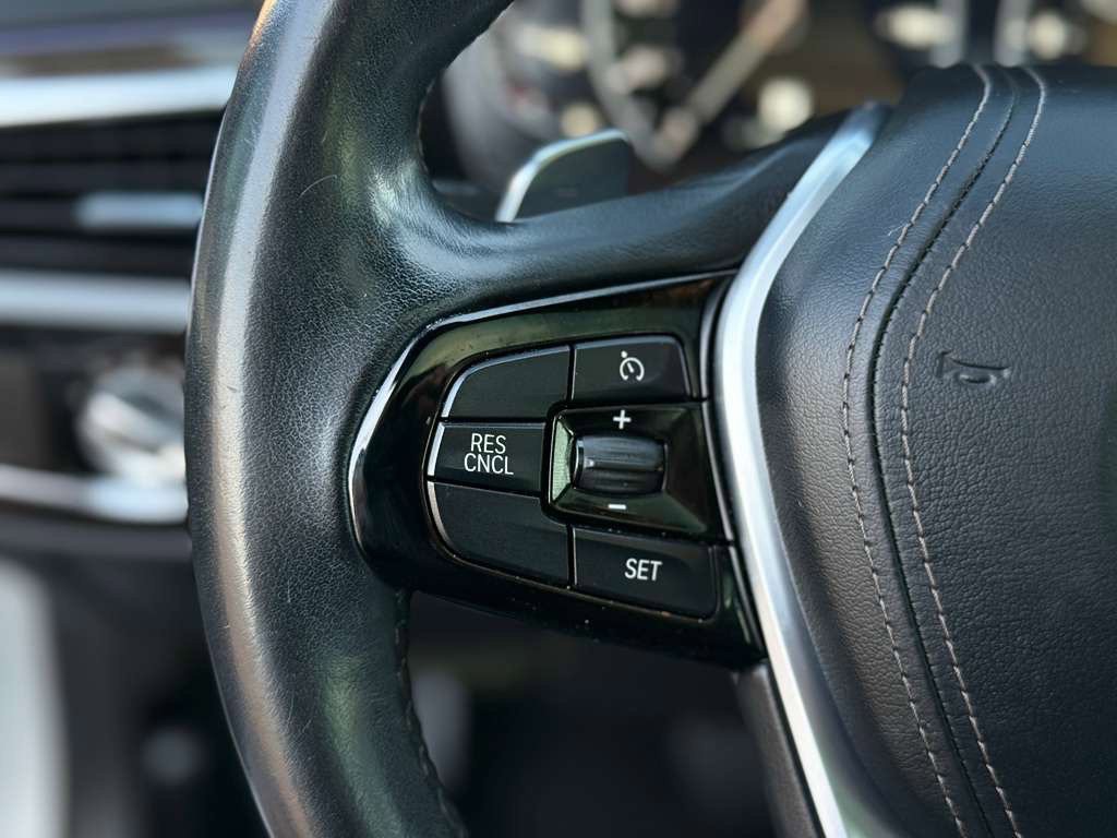 2019 BMW 5 Series Image 17