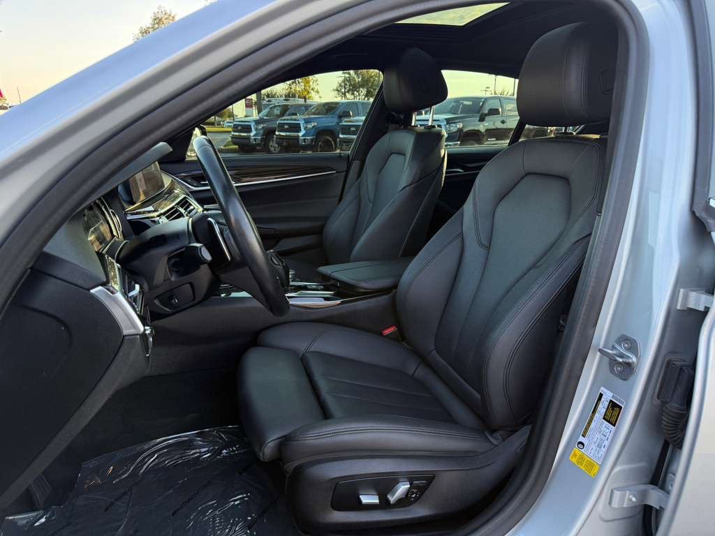 2019 BMW 5 Series Image 26