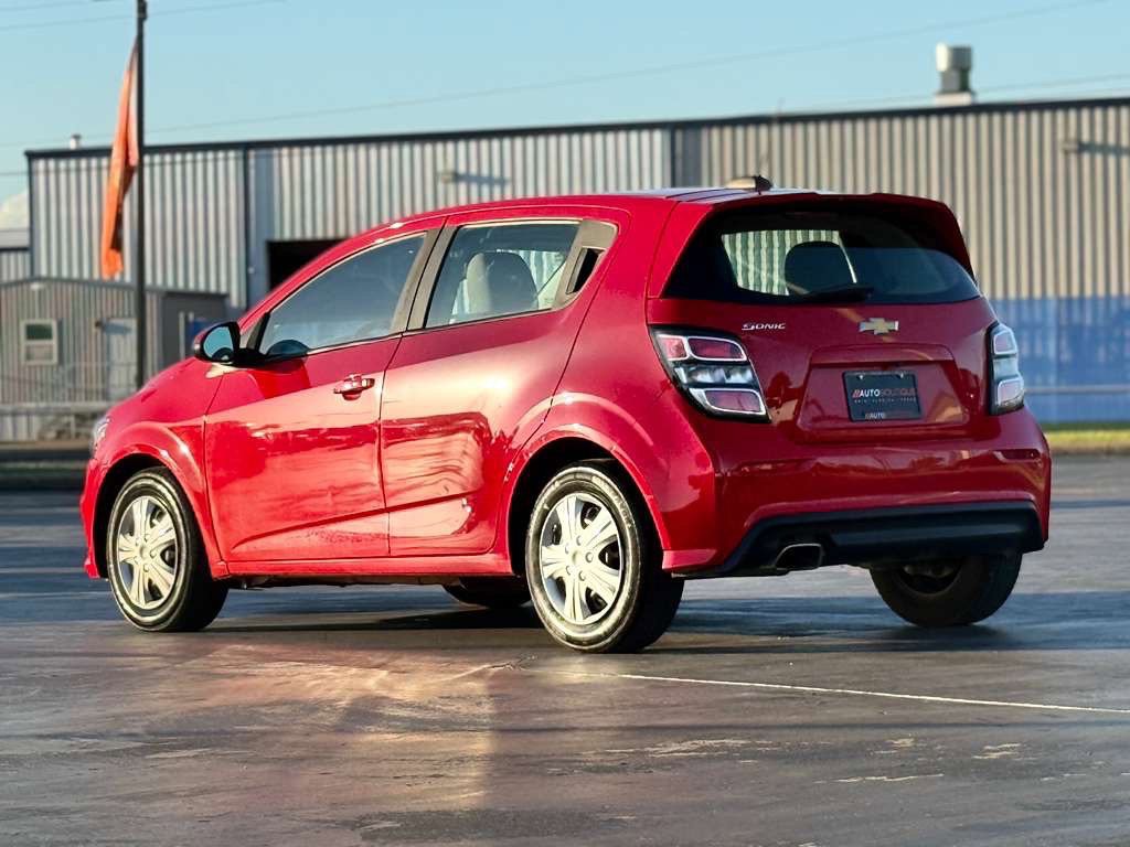 2020 Chevrolet Sonic Image 8
