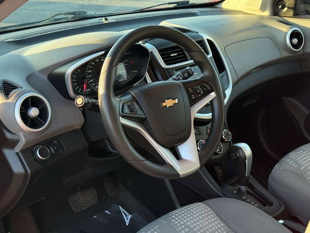 2020 Chevrolet Sonic Image 12