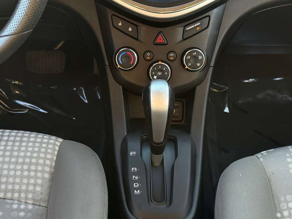 2020 Chevrolet Sonic Image 21