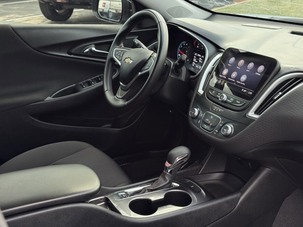 2023 Chevrolet Malibu Image 13