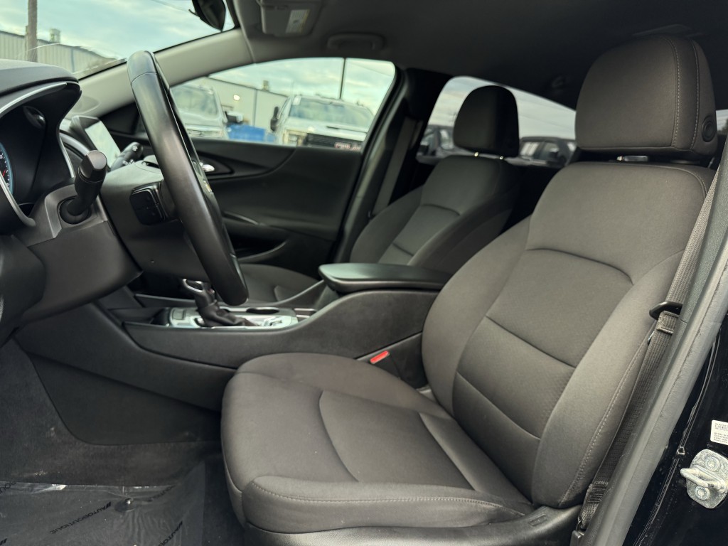 2023 Chevrolet Malibu Image 21