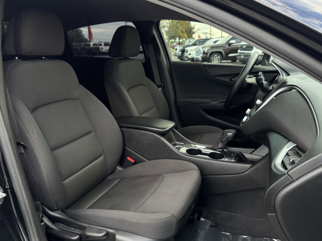 2023 Chevrolet Malibu Image 22