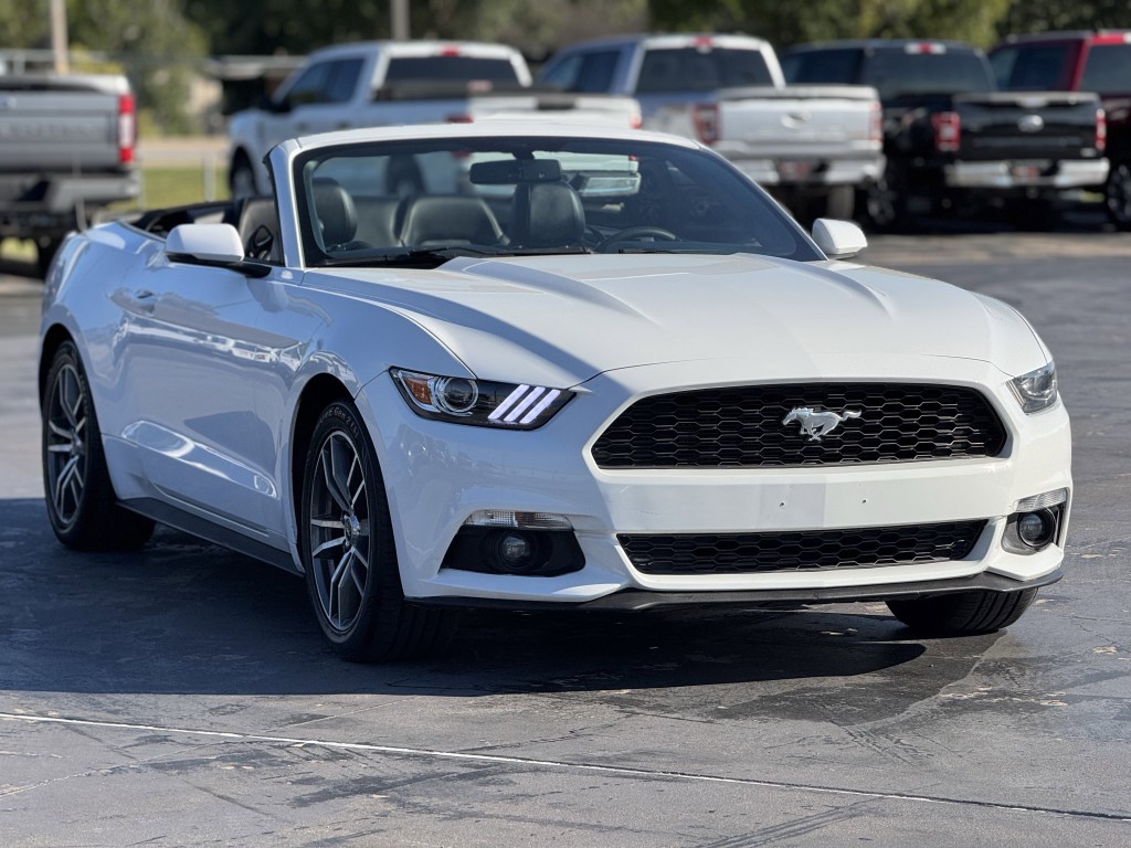 2015 Ford Mustang Image 3