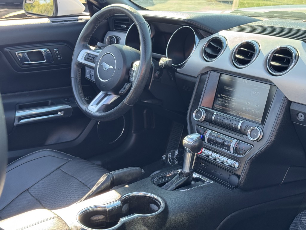 2015 Ford Mustang Image 13