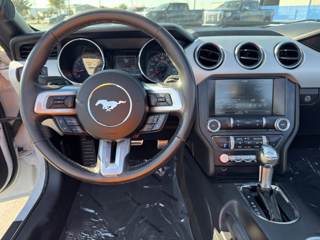2015 Ford Mustang Image 14