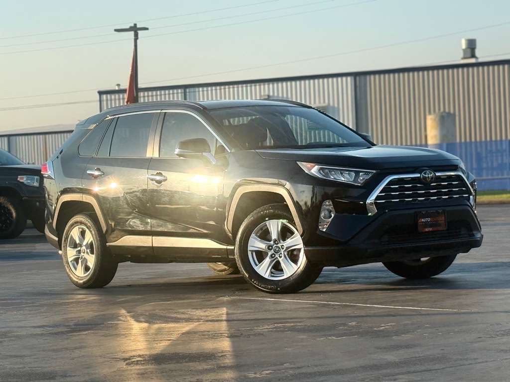 2021 Toyota Rav4 Image 3
