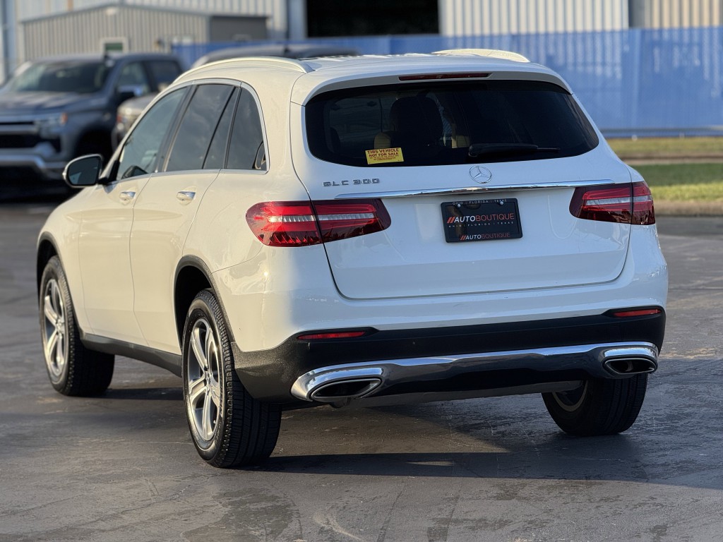 2019 Mercedes-Benz GLC-Class Image 9