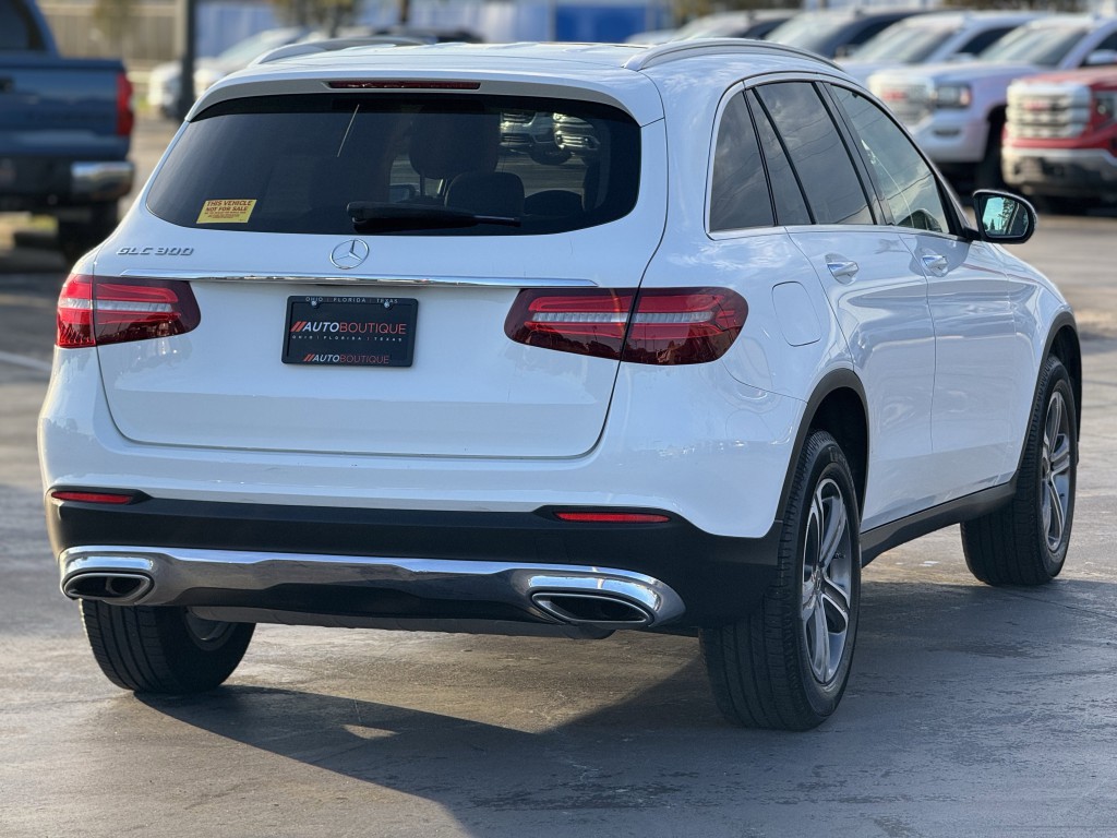 2019 Mercedes-Benz GLC-Class Image 10