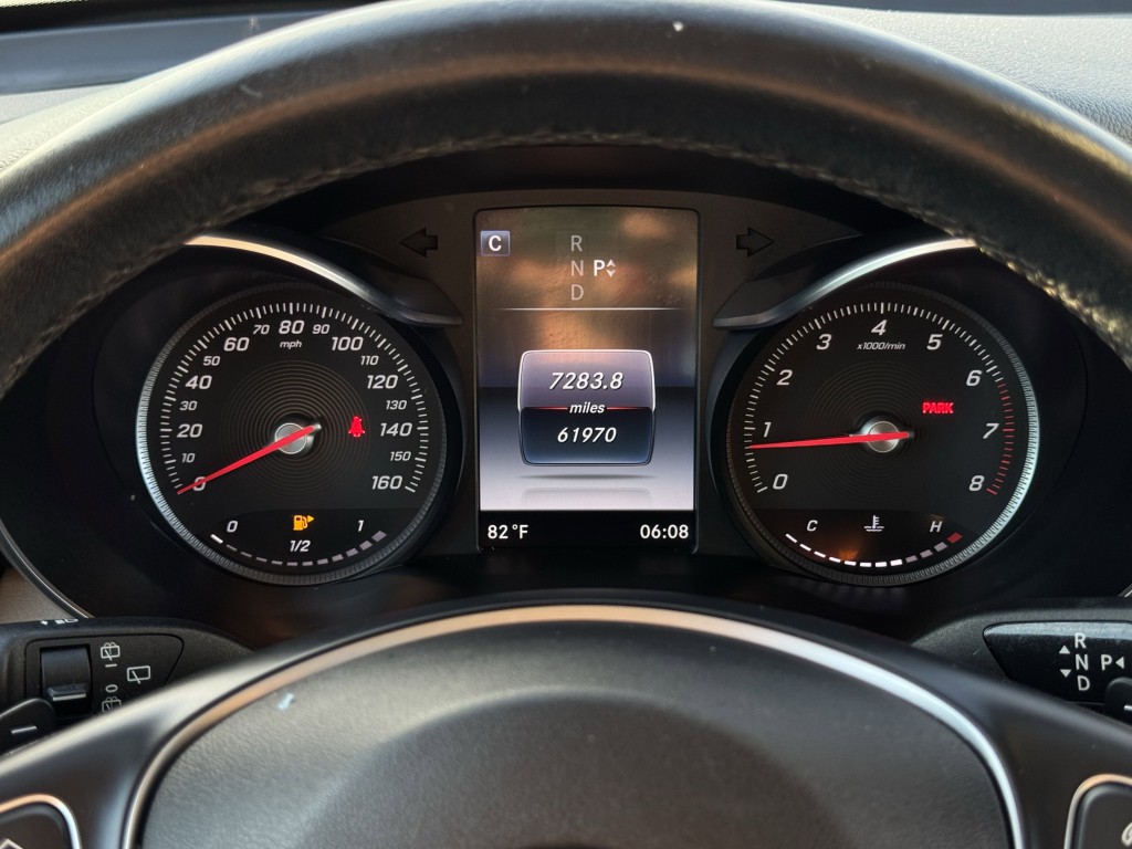 2019 Mercedes-Benz GLC-Class Image 16