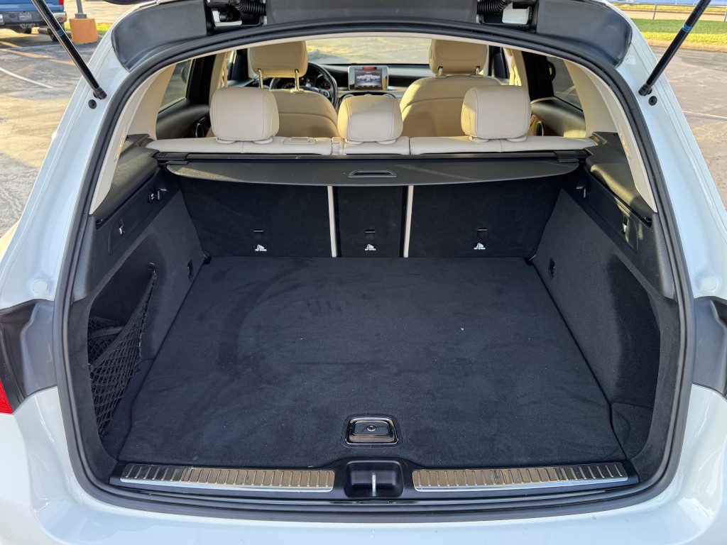 2019 Mercedes-Benz GLC-Class Image 27