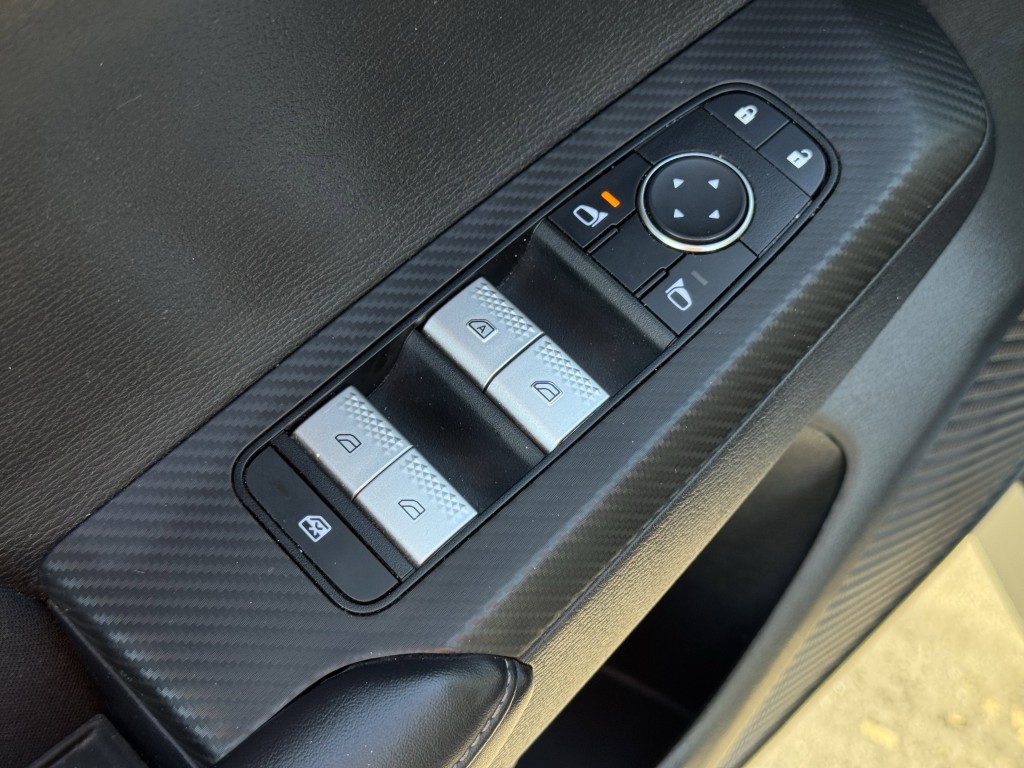 2024 Mitsubishi Outlander Image 23