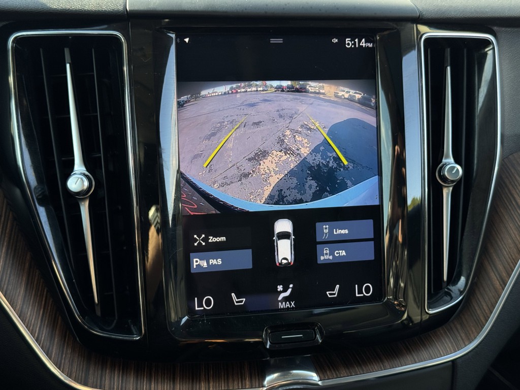 2021 Volvo XC60 Image 21