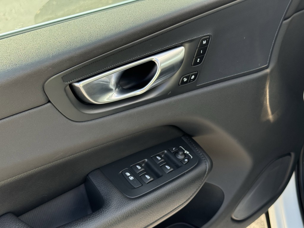 2021 Volvo XC60 Image 23