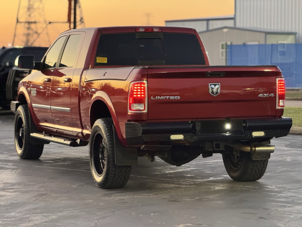 2014 RAM 3500 Image 9