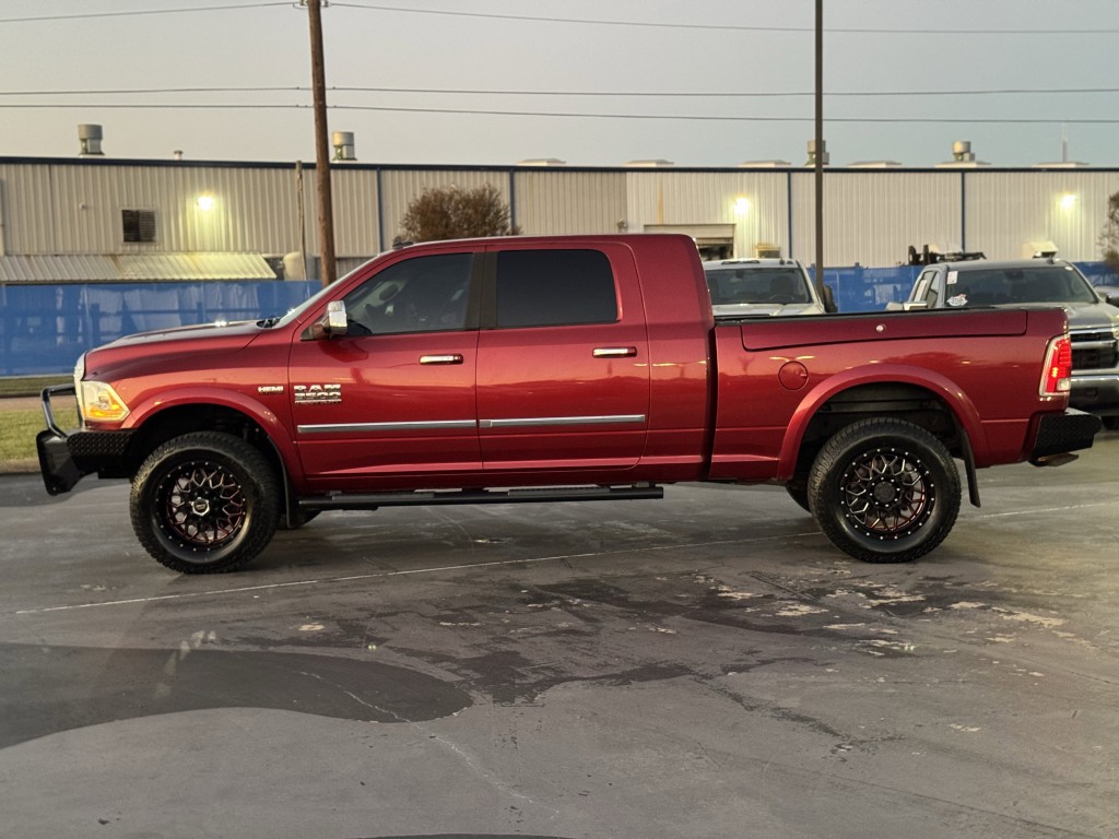 2014 RAM 3500 Image 11