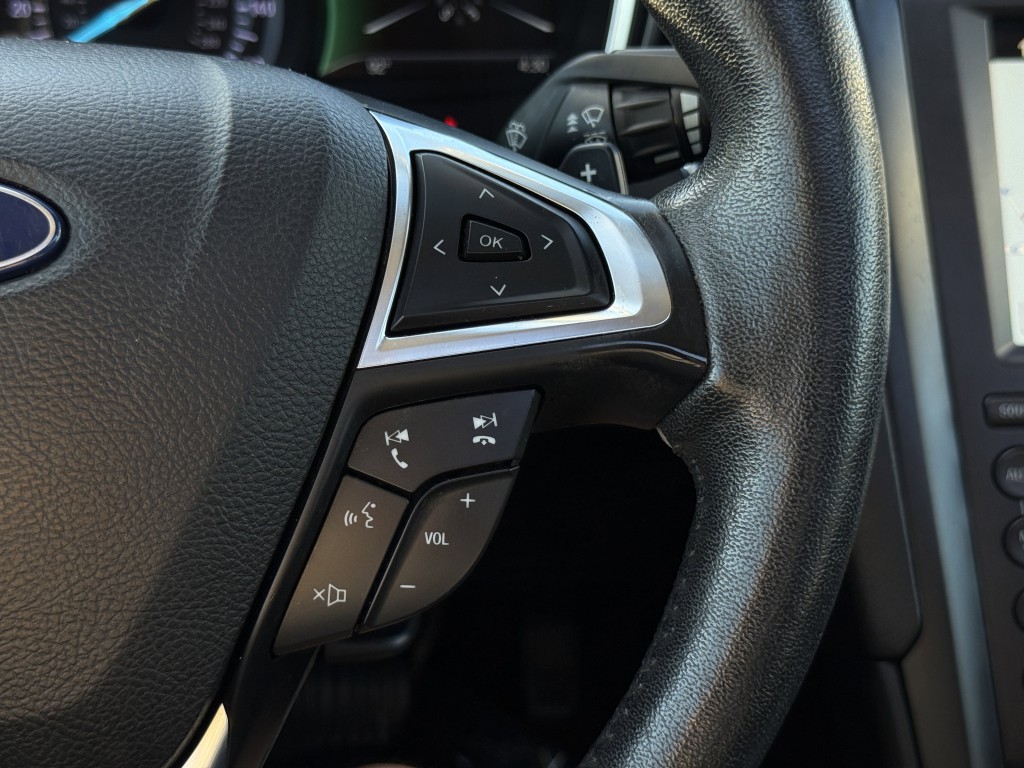 2019 Ford Fusion Image 17