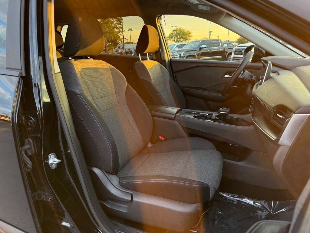 2023 Nissan Rogue Image 26