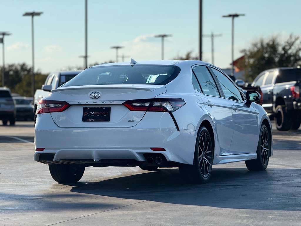 2021 Toyota Camry Image 9