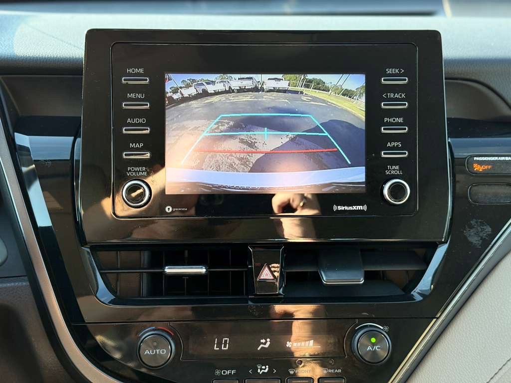 2021 Toyota Camry Image 20