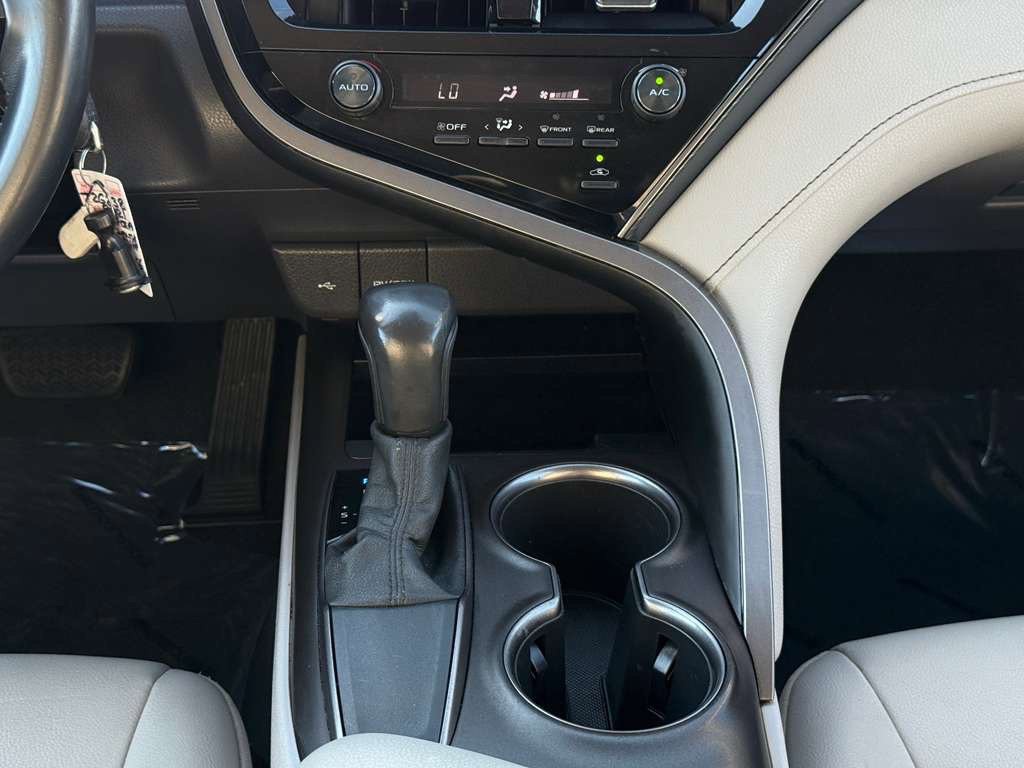 2021 Toyota Camry Image 21