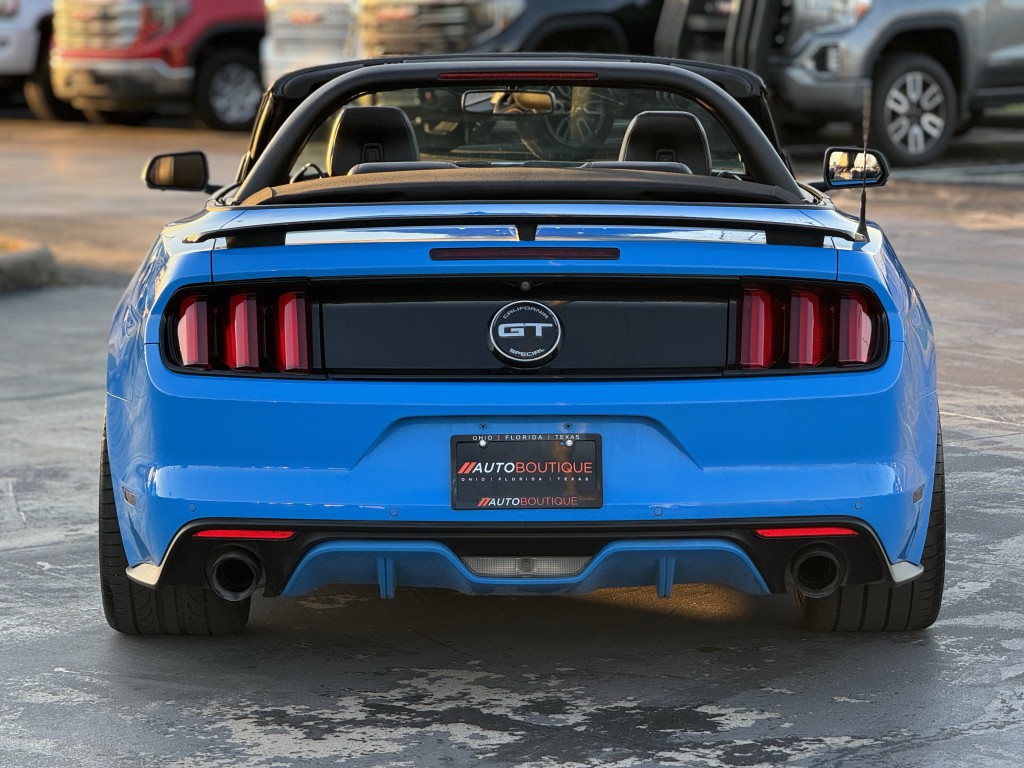 2017 Ford Mustang Image 8