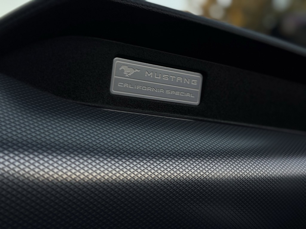 2017 Ford Mustang Image 29
