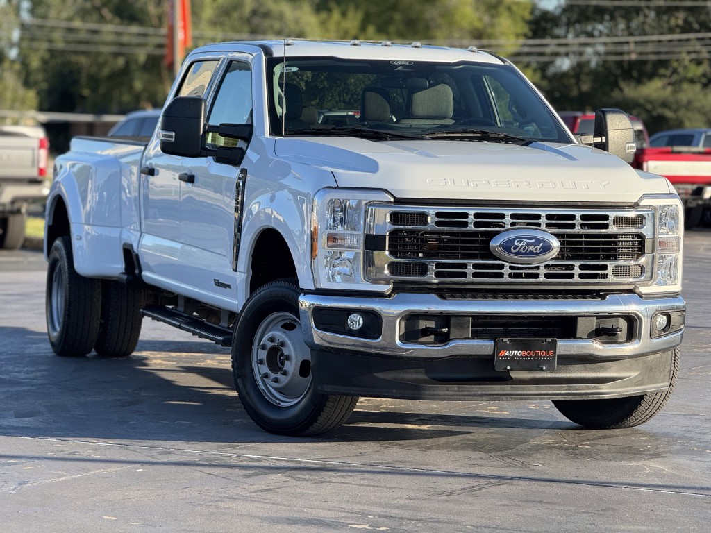 2024 Ford F-350 Image 3
