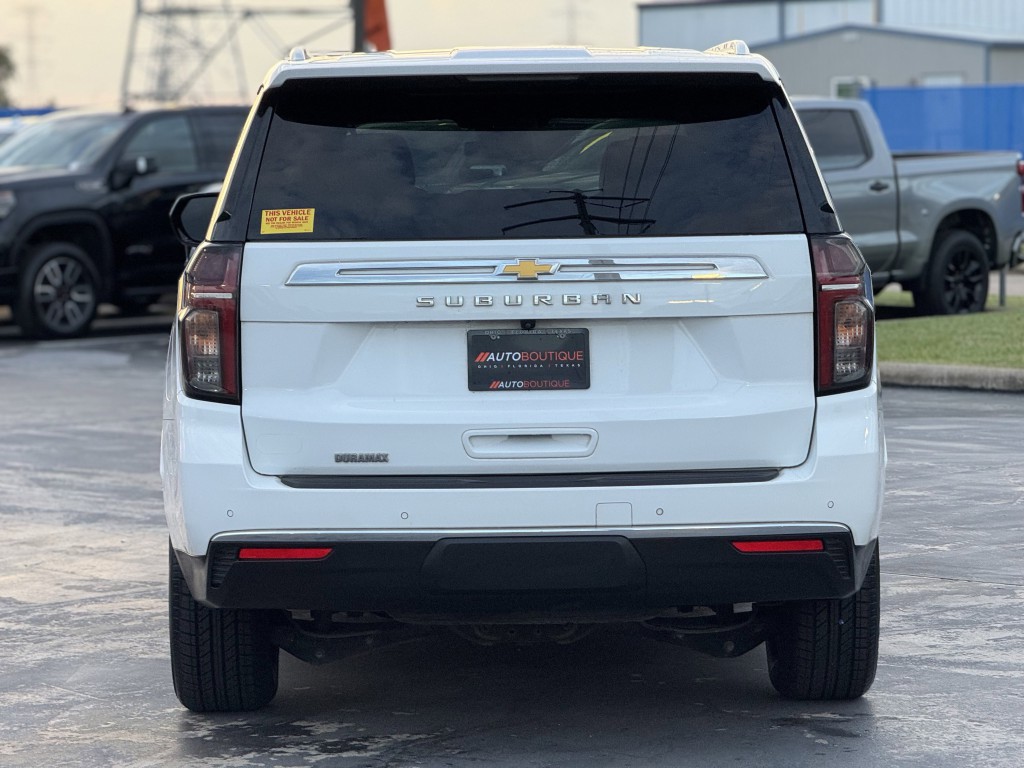 2023 Chevrolet Suburban Image 7