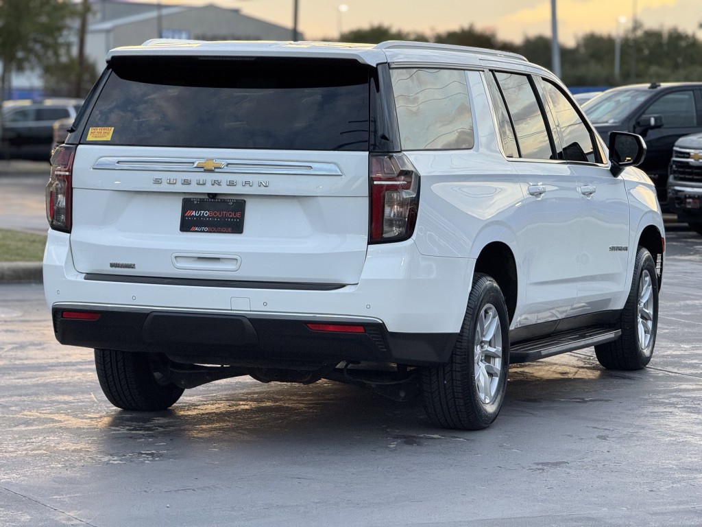2023 Chevrolet Suburban Image 9