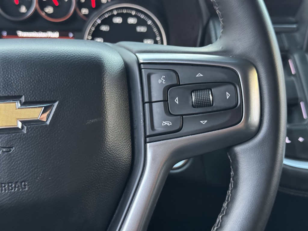 2023 Chevrolet Suburban Image 17