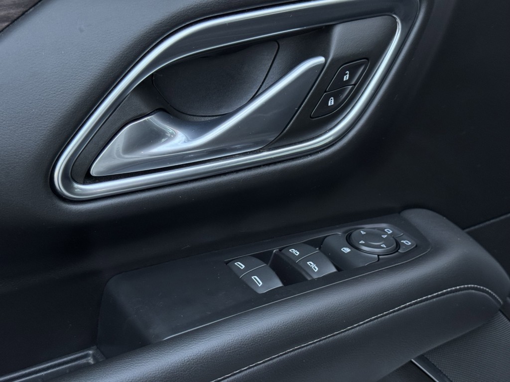 2023 Chevrolet Suburban Image 23
