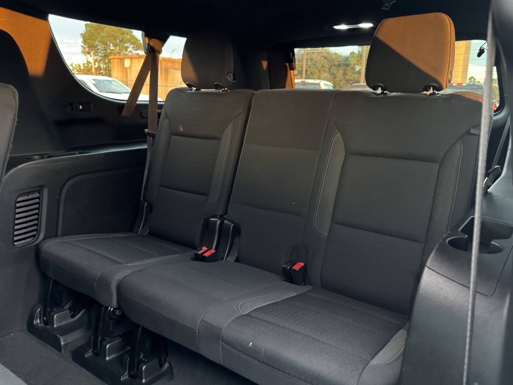 2023 Chevrolet Suburban Image 27