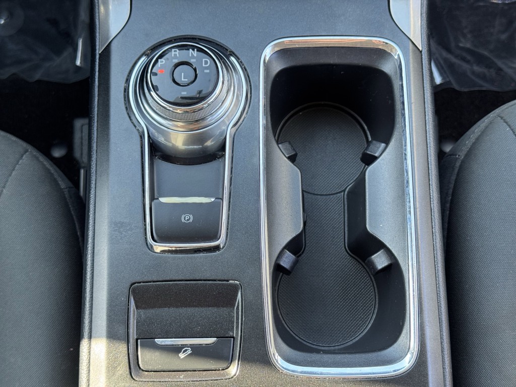 2017 Ford Fusion Image 19