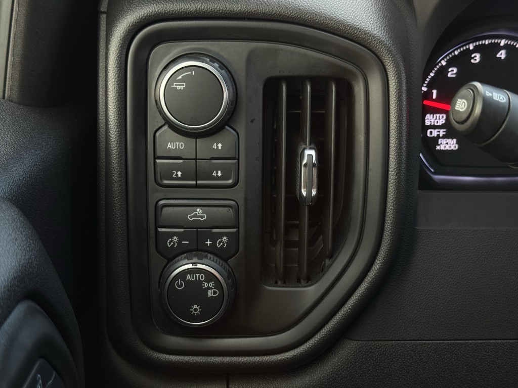 2024 Chevrolet Silverado 1500 Image 18