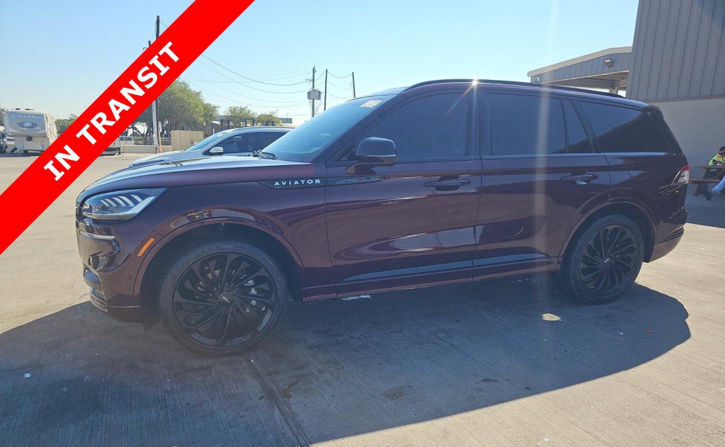 2022 Lincoln Aviator Image 1