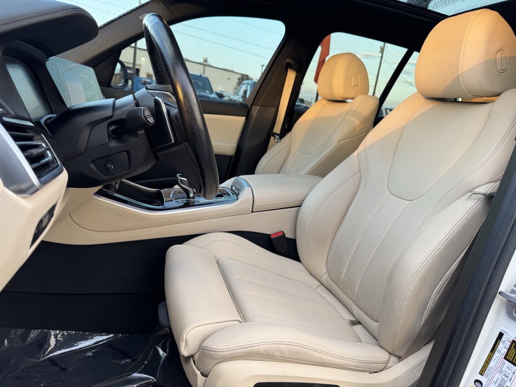 2019 BMW X5 Image 25