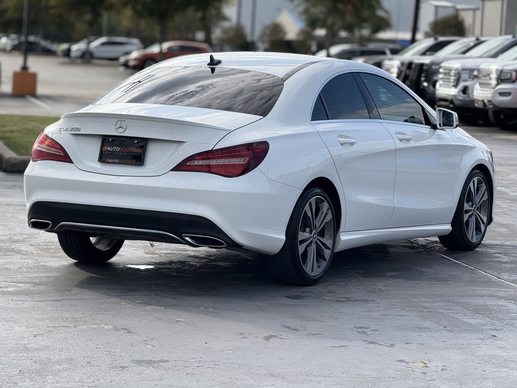 2019 Mercedes-Benz CLA-Class Image 9