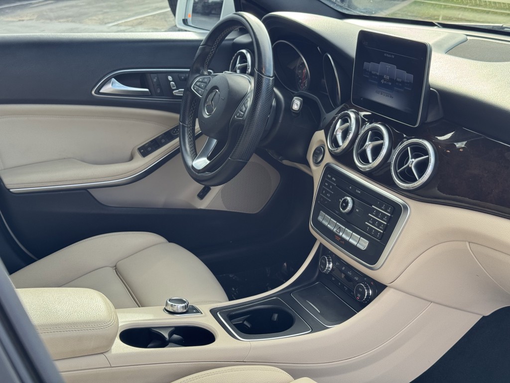 2019 Mercedes-Benz CLA-Class Image 13