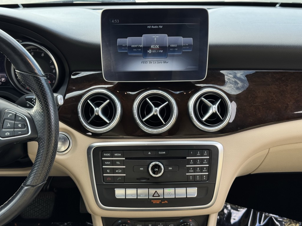 2019 Mercedes-Benz CLA-Class Image 17