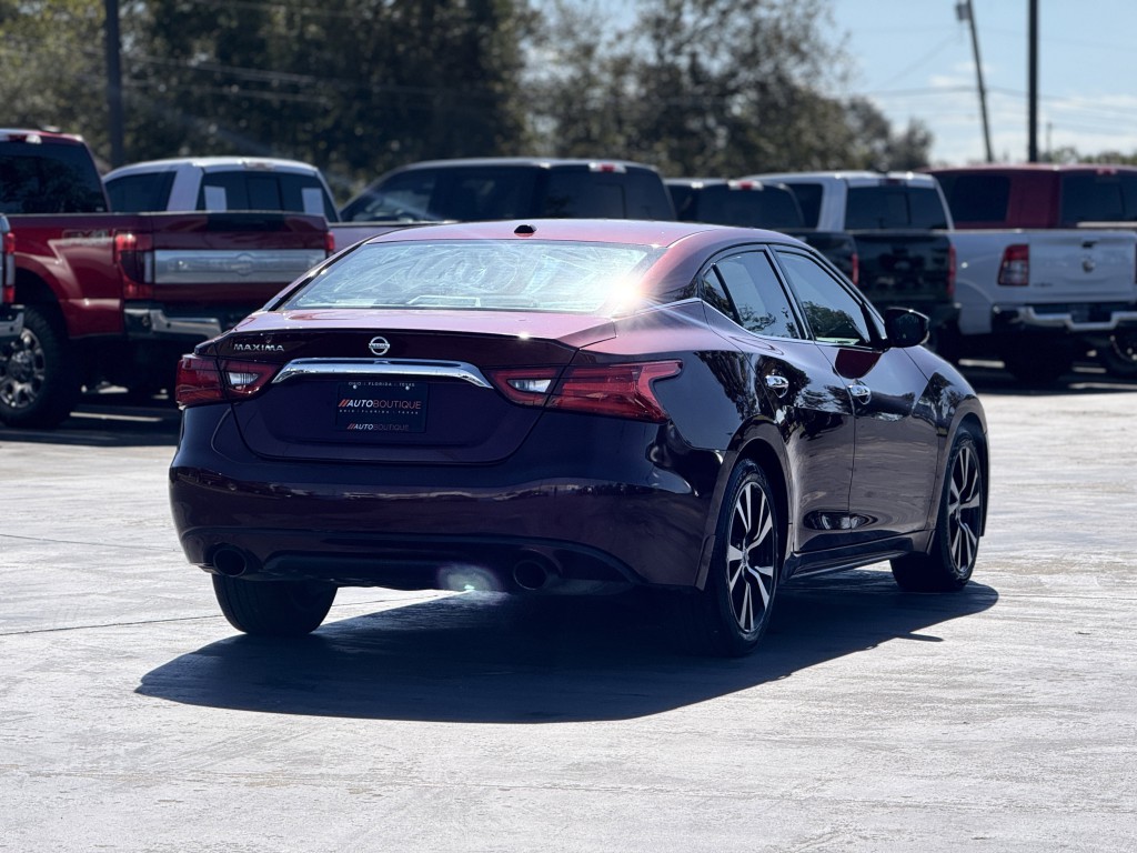 2017 Nissan Maxima Image 8