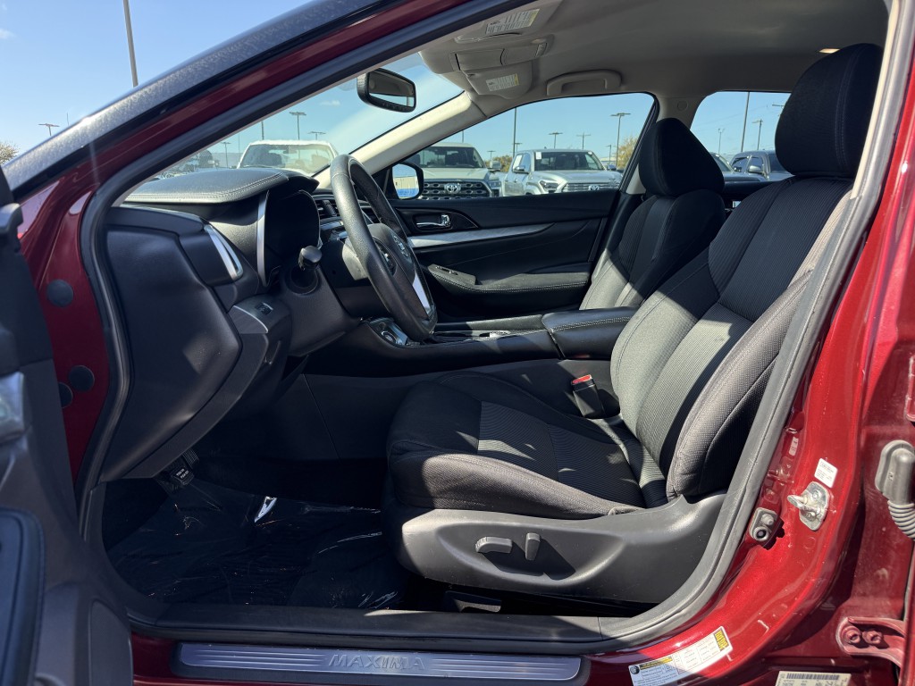 2017 Nissan Maxima Image 26