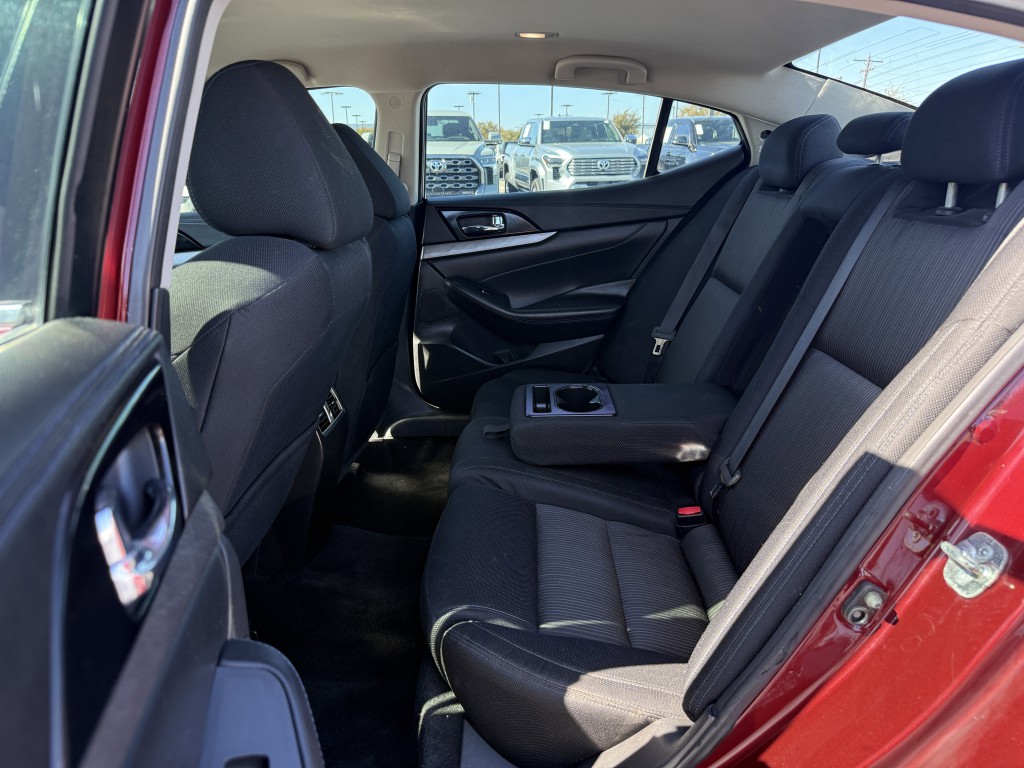 2017 Nissan Maxima Image 29