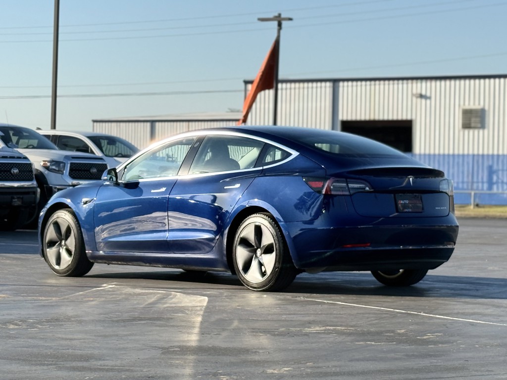 2020 Tesla Model 3 Image 8